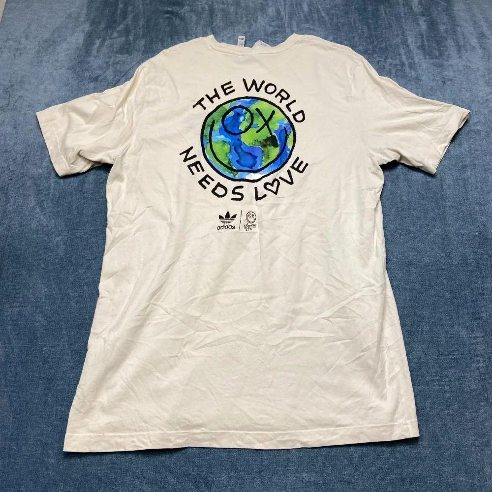 Adidas T-Shirt Mens Large Beige The World Needs Love Graphic Casual Outdoor Tee